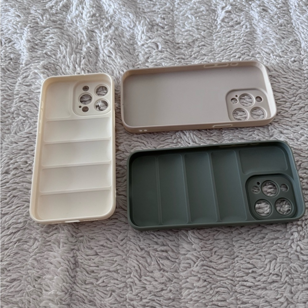Apple Phone Cases - Cream and Green